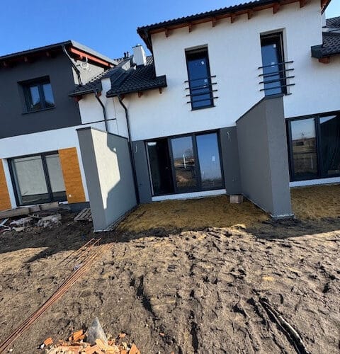 2 Domy w zabudowie szeregowej Leszno – SPRZEDAM